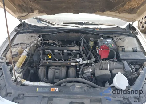 2010 Ford Fusion Se z USA, uszkodzony, nr VIN 3FAHP0HA8AR142051